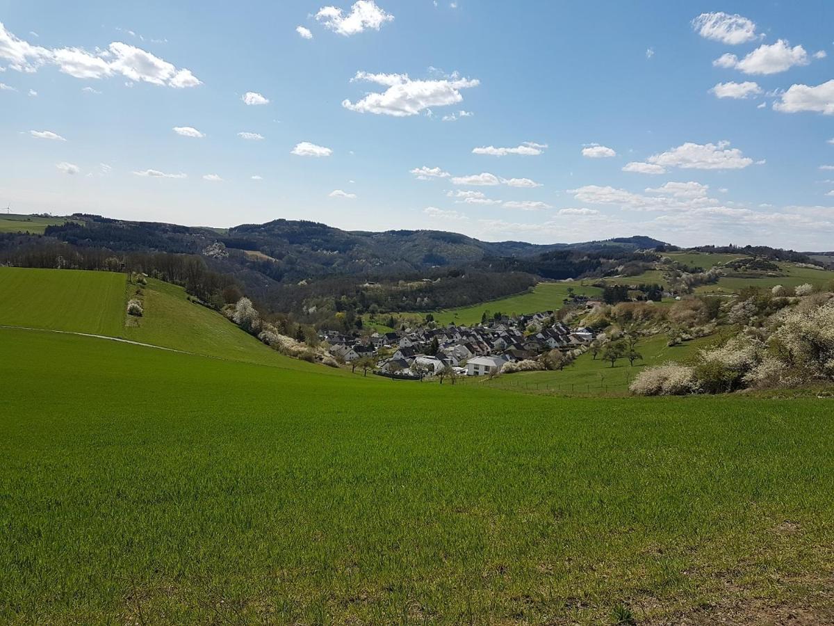 Appartement Am Aeppelsberg Volkesfeld