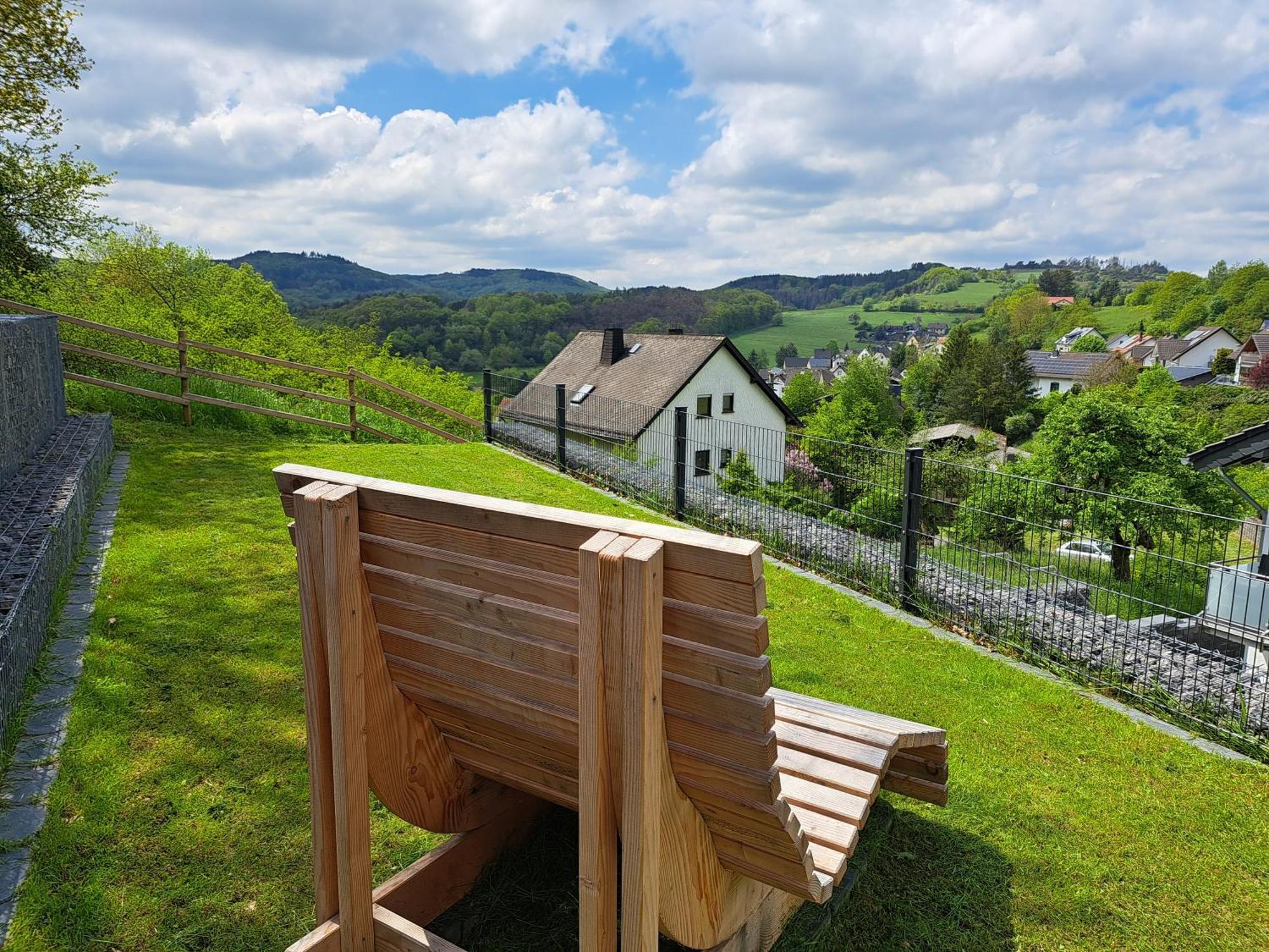 Am Aeppelsberg Appartement Volkesfeld